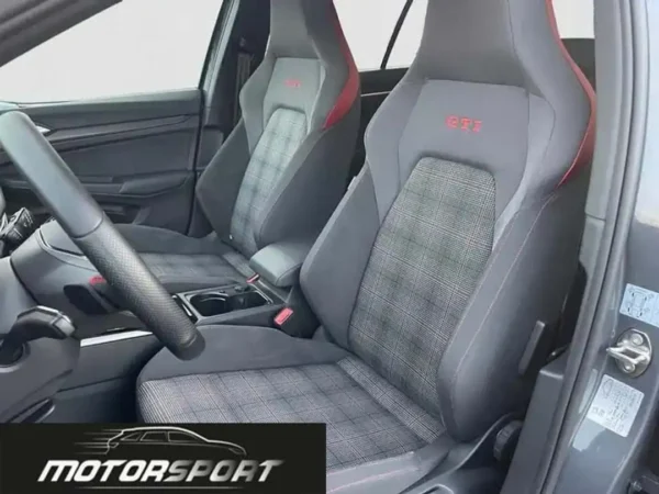 Volkswagen Golf GTI 2.0 TSI 245cv DSG - Anno: 04/2024 - Km: 13.800 - immagine 7