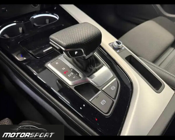 Audi A4 Avant 40 TDI 204cv quattro S Line S Tronic - Anno: 02/2024 - Km: 17.400 - immagine 13