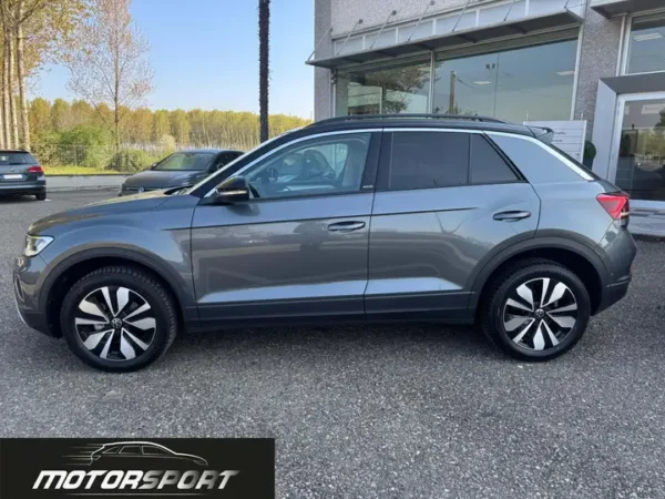 Volkswagen T-Roc 1.5 TSI 150 CV DSG Move - Anno: 05/2024 - Km: 25.450 - immagine 9