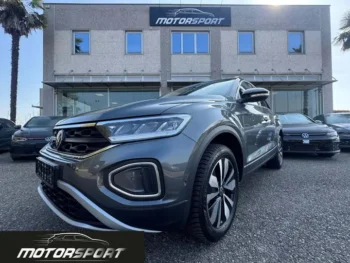 Volkswagen T-Roc 1.5 TSI 150 CV DSG Move - Anno: 05/2024 - Km: 25.450