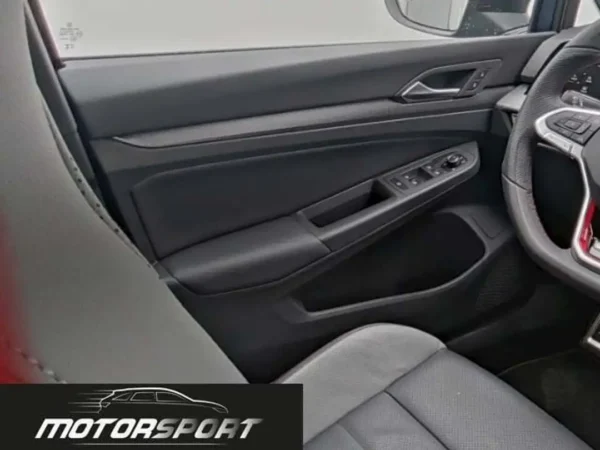Volkswagen Golf GTI 8.5 2.0 TSI 265cv DSG - Anno: 09/2024 - Km: 21.040 - immagine 11