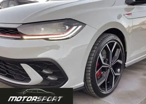 Volkswagen Polo GTI 2.0 TSI 207cv DSG - Anno: 12/2024 - Km: 4.850 - immagine 5