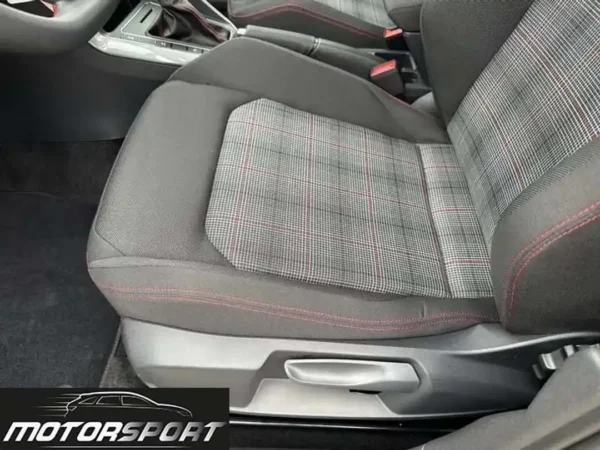 Volkswagen Polo GTI 2.0 TSI 207cv DSG - Anno 02/2025 - Km: 30 - immagine 10