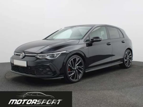 Volkswagen Golf GTD 2.0 TDI 200cv DSG - Anno: 01/2024 - Km: 26.250