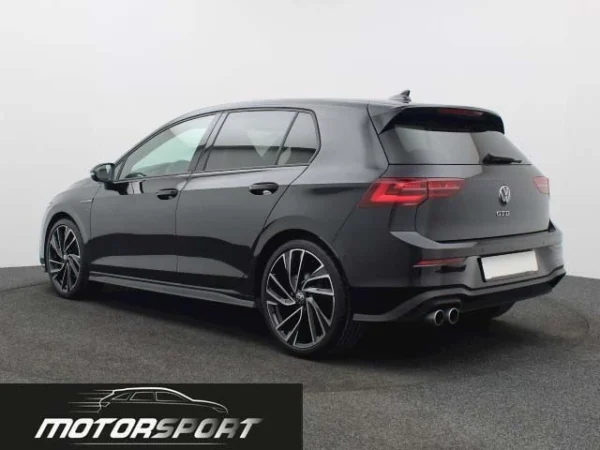 Volkswagen Golf GTD 2.0 TDI 200cv DSG - Anno: 01/2024 - Km: 26.250 - immagine 2