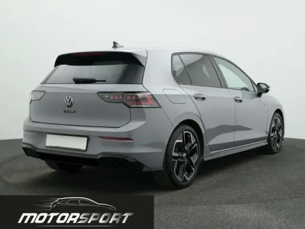 Volkswagen Golf 2.0 TDI 150cv DSG R-Line Facelift - Anno: 08/2024 - Km: 21.250 - immagine 8