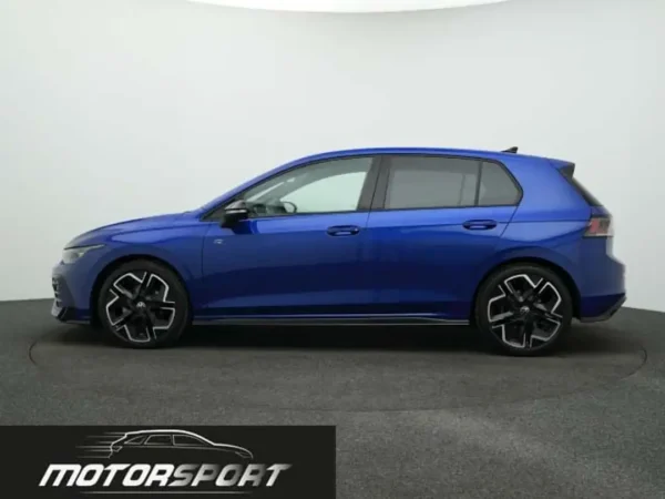 Volkswagen Golf 2.0 TDI 150cv DSG R-Line Facelift - Anno: 09/2024 - Km: 24.450 - immagine 5