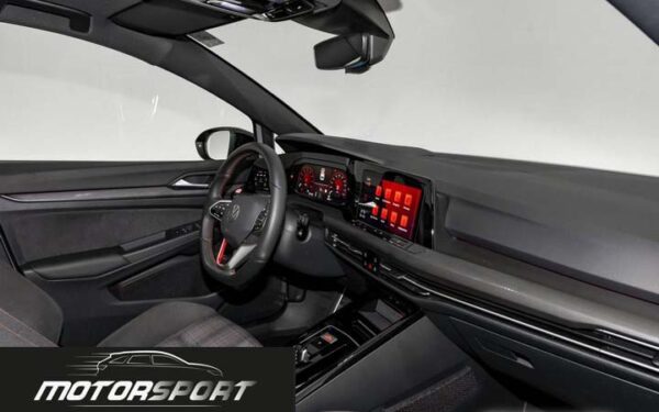 Volkswagen Golf GTI 2.0 TSI 245cv DSG - Anno: 03/2024 - Km: 28.870 - immagine 6