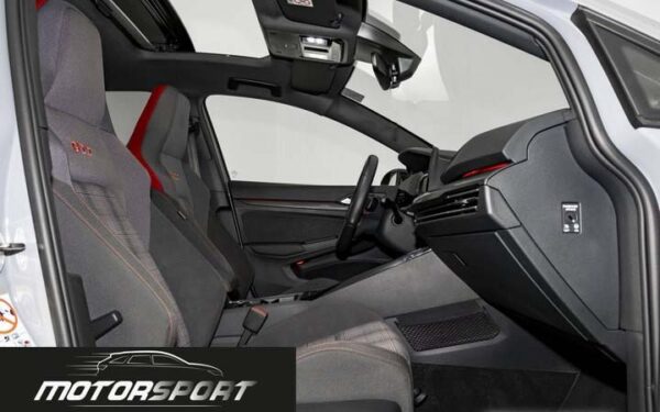 Volkswagen Golf GTI 2.0 TSI 245cv DSG - Anno: 03/2024 - Km: 28.870 - immagine 7