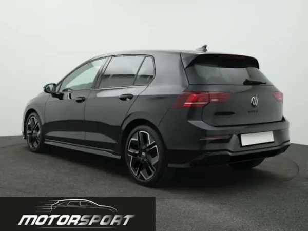 Volkswagen Golf 2.0 TDI 150cv DSG R-Line Facelift - Anno: 08/2024 - Km: 8.620 - immagine 6
