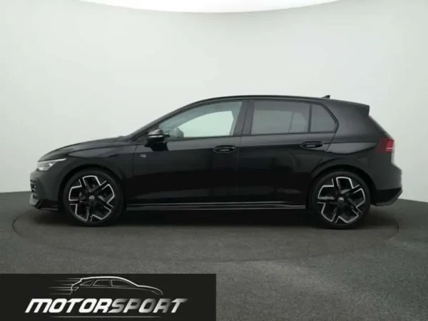 Volkswagen Golf 2.0 TDI 150cv DSG R-Line Facelift - Anno: 08/2024 - Km: 8.620 - immagine 7