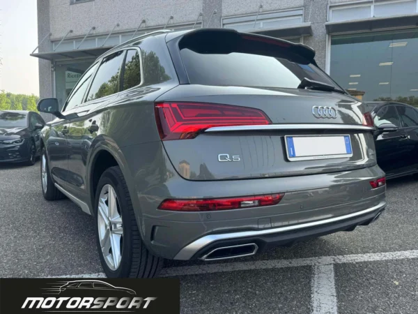 Audi Q5 40 TDI 204 CV quattro S tronic S Line - Anno: 01/2024 - Km: 17.700 - immagine 6