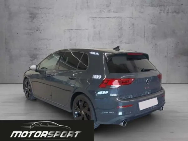 Volkswagen Golf GTI 2.0 TSI 245cv DSG - Anno: 12/2023 - Km: 11.120 - immagine 4