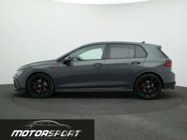 Volkswagen Golf GTI 2.0 TSI 245cv DSG - Anno: 04/2024 - Km: 27.950 - immagine 5