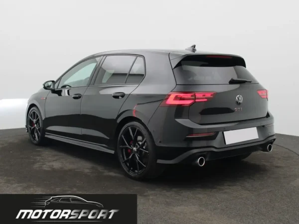 Volkswagen Golf GTI 2.0 TSI 245cv DSG - Anno: 04/2024 - Km: 15.000 - immagine 4