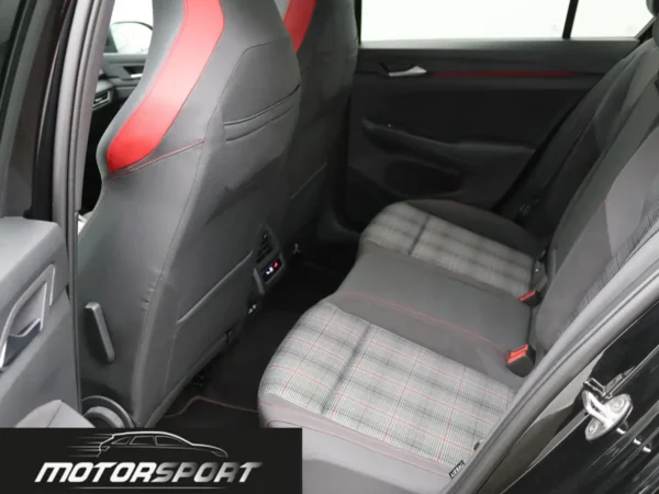 Volkswagen Golf GTI 2.0 TSI 245cv DSG - Anno: 04/2024 - Km: 15.000 - immagine 12