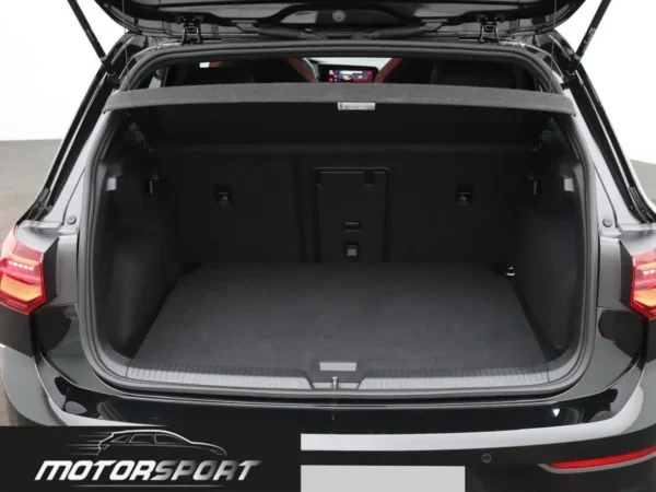 Volkswagen Golf GTI 2.0 TSI 245cv DSG - Anno: 04/2024 - Km: 15.000 - immagine 13