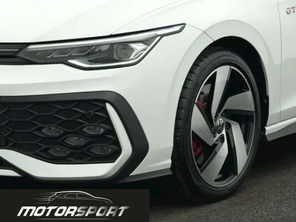 Volkswagen Golf GTI 8.5 2.0 TSI 265cv DSG - Anno: 10/2024 - Km: 19.245 - immagine 8