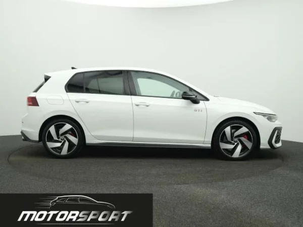 Volkswagen Golf GTI 8.5 2.0 TSI 265cv DSG - Anno: 10/2024 - Km: 19.245 - immagine 4