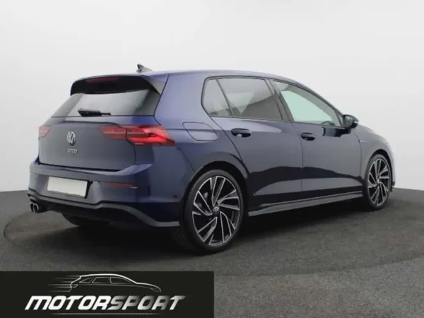 Volkswagen Golf GTD 2.0 TDI 200cv DSG - Anno: 01/2024 - Km: 24.250 - immagine 2