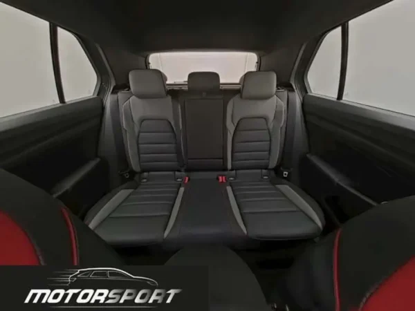 Volkswagen Golf GTI 8.5 2.0 TSI 265cv DSG - Anno: 08/2024 - Km: 18.000 - immagine 7