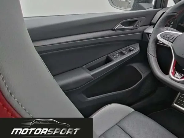 Volkswagen Golf GTI 8.5 2.0 TSI 265cv DSG - Anno: 08/2024 - Km: 18.000 - immagine 6