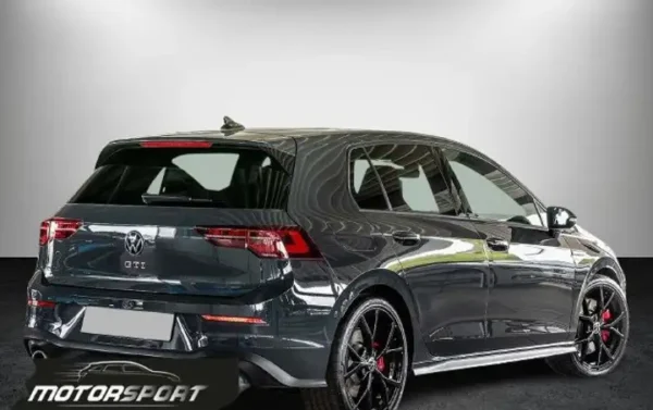 Volkswagen Golf GTI 2.0 TSI 245cv DSG - Anno: 04/2023 - Km: 24.175 - immagine 2