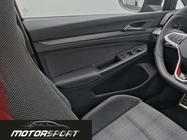 Volkswagen Golf GTI 2.0 TSI 265cv DSG - Anno: 09/2024 - Km: 23.690 - immagine 6