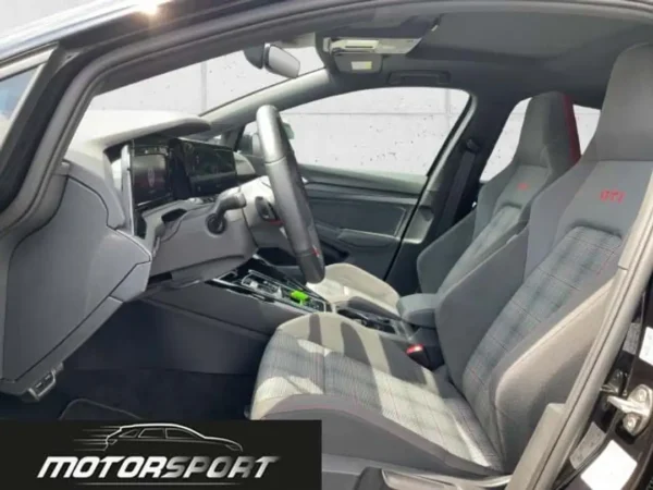 Volkswagen Golf GTI 2.0 TSI 245cv DSG - Anno: 03/2024 - Km: 14.070 - immagine 9