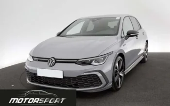 Volkswagen Golf GTD 2.0 TDI 200cv DSG - Anno: 03/2024 - Km: 27.950