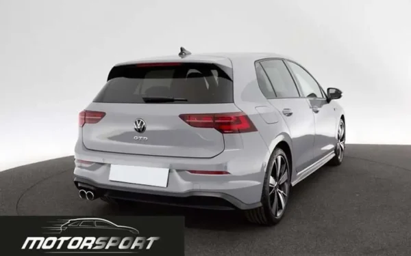 Volkswagen Golf GTD 2.0 TDI 200cv DSG - Anno: 03/2024 - Km: 27.950 - immagine 4