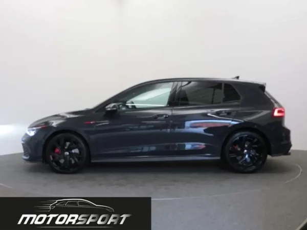 Volkswagen Golf GTI 2.0 TSI 245cv DSG - Anno: 02/2024 - Km: 13.350 - immagine 3