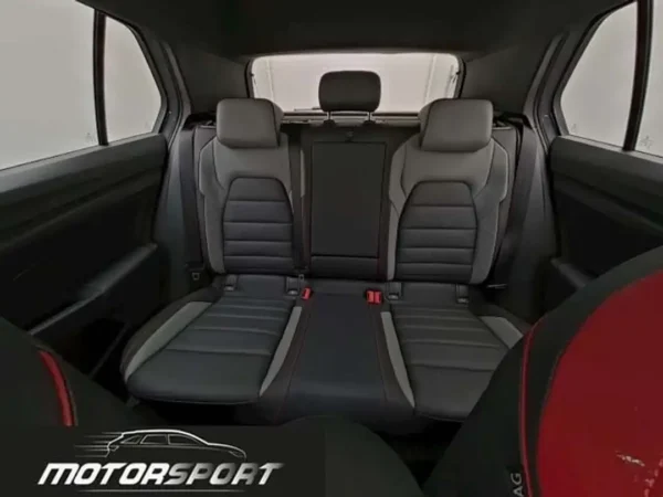 Volkswagen Golf GTI 2.0 TSI 265cv DSG Facelift - Anno: 10/2024 - Km: 28.130 - immagine 13