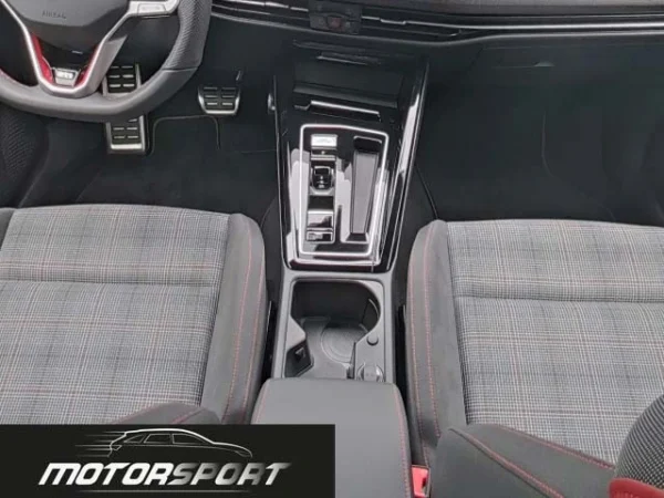 Volkswagen Golf GTI 8.5 2.0 TSI 265cv DSG – Anno: 10/2024 – Km: 22.450 - immagine 12