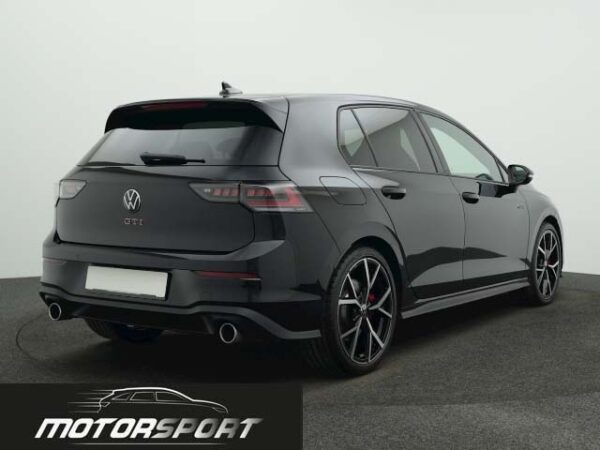 Volkswagen Golf GTI 2.0 TSI 265cv DSG - Anno: 10/2024 - Km: 5.400 - immagine 4