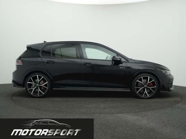 Volkswagen Golf GTI 2.0 TSI 265cv DSG - Anno: 10/2024 - Km: 5.400 - immagine 7