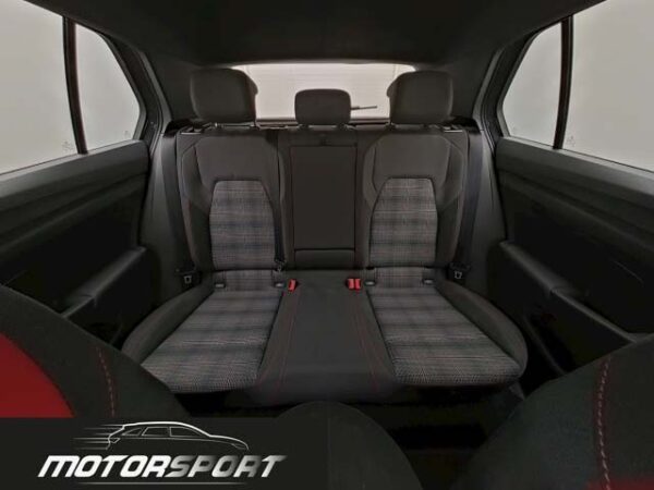 Volkswagen Golf GTI 2.0 TSI 265cv DSG – Anno: 10/2024 – Km: 2.520 - immagine 13