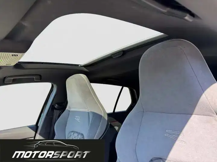 Volkswagen Golf R Line 1.5 eTSI 150 CV DSG Novembre 2023 25250 KM. - immagine 10